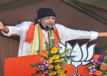 কলকাতার ভোটার হলেন মিঠুন। তবে কি বিজেপি প্রার্থীও!