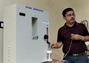 কম খরচে অক্সিজেন কনসেনট্রেটর তৈরি দুর্গাপুরের বিজ্ঞানী র