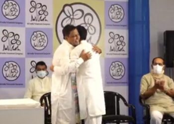 বিজেপি ছেড়ে তৃণমূলে ফিরলেন মুকুল-শুভ্রাংশু,স্বাগত জানালেন মমতা-অভিষেক