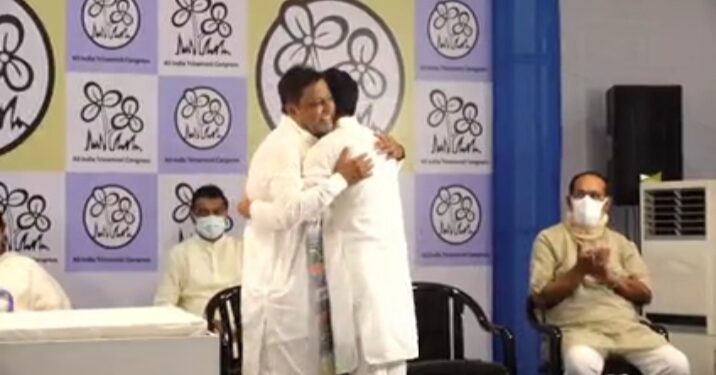 বিজেপি ছেড়ে তৃণমূলে ফিরলেন মুকুল-শুভ্রাংশু,স্বাগত জানালেন মমতা-অভিষেক