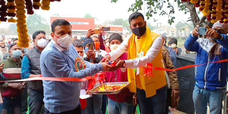 দীর্ঘ প্রতীক্ষার অবসান, প্রতীক্ষালয় পেল বক্তারনগর।