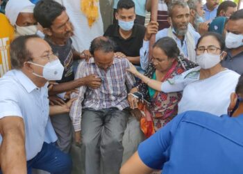 বগটুইয়ের ঘটনা র তদন্ত  শুরু করল সিবিআই, ধৃত তৃণমূল নেতা আনারুল হোসেনের পুলিশ হেফাজত,  মুখ্যমন্ত্রীর নির্দেশে বোমা উদ্ধার বীরভূমে,